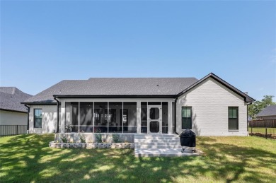 Stunning 2-year-new home in Lone Oak Crossing! This modern on Tanglewood Resort in Texas - for sale on GolfHomes.com, golf home, golf lot