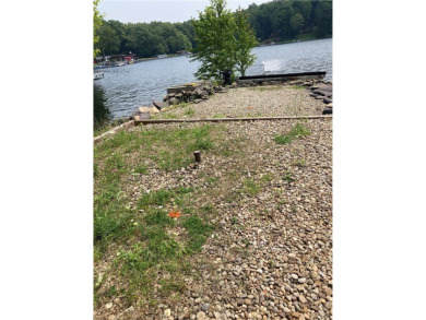 A lovely raised ranch home on a beautiful lot with a boat dock on Northwinds Golf Course in Pennsylvania - for sale on GolfHomes.com, golf home, golf lot