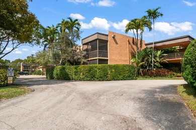 Beautifully renovated 1 bedroom, 1 bathroom condo located in the on Jacaranda Golf Club in Florida - for sale on GolfHomes.com, golf home, golf lot