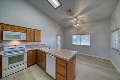 Major Price Reduction!!!!!!    Outstanding floor plan with retro on Lakeview Executive Golf Course in Nevada - for sale on GolfHomes.com, golf home, golf lot