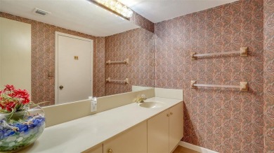 This unit owner has installed a brand new Trane 3.5 ton HVAC on Longboat Key Golf Club Resort in Florida - for sale on GolfHomes.com, golf home, golf lot