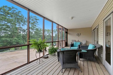 Welcome to carefree, easy-peasy condo living! This beautifully on Brown Deer Golf Club in Iowa - for sale on GolfHomes.com, golf home, golf lot