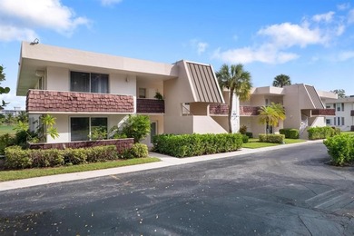 This beautifully remodeled 2-bed, 2-bth residence is located on on Palm-Aire Country Club and Resort - The Oaks in Florida - for sale on GolfHomes.com, golf home, golf lot