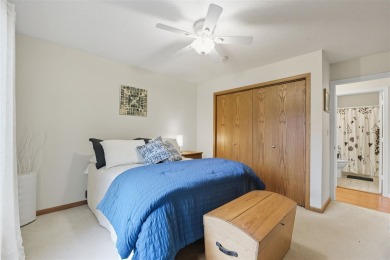 Welcome to carefree, easy-peasy condo living! This beautifully on Brown Deer Golf Club in Iowa - for sale on GolfHomes.com, golf home, golf lot