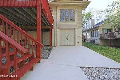 Welcome to this charming home in The Greens at Toqua within on Toqua Golf Course - Loudon County in Tennessee - for sale on GolfHomes.com, golf home, golf lot