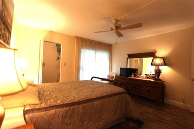 REDUCED! Spacious 2-bedroom, 2-bathroom condo on the 3rd floor on Wynmoor Golf Course in Florida - for sale on GolfHomes.com, golf home, golf lot