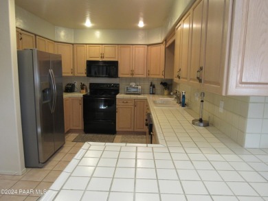 Well cared for 2 bedroom, 2.5 bath Town Home in the beautiful on Prescott Golf and Country Club in Arizona - for sale on GolfHomes.com, golf home, golf lot