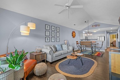 Gorgeous three bedroom, two bathroom condo on the top level with on True Blue Plantation in South Carolina - for sale on GolfHomes.com, golf home, golf lot