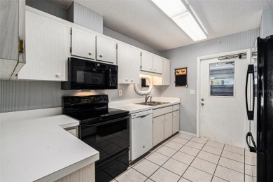 Welcome to the heart of Sun City Center, This beautifully on Sandpiper Golf Club in Florida - for sale on GolfHomes.com, golf home, golf lot