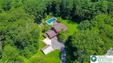 Looking for Country Charm with MODERN updates? This cedar clad on Indian Mountain Golf Course in Pennsylvania - for sale on GolfHomes.com, golf home, golf lot