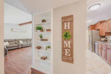 PERFECT LOCATION Charming, Cozy and Energy-Efficient - Prime on Heritage Lakes - Par 3 - 9 Hole Course in Texas - for sale on GolfHomes.com, golf home, golf lot