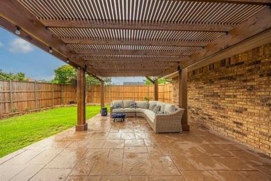 PERFECT LOCATION Charming, Cozy and Energy-Efficient - Prime on Heritage Lakes - Par 3 - 9 Hole Course in Texas - for sale on GolfHomes.com, golf home, golf lot