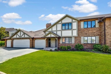 Carefree, resort-style living awaits in this secure, top-floor on Oak Hills Country Club in Illinois - for sale on GolfHomes.com, golf home, golf lot