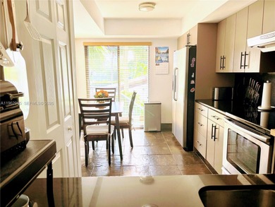 ?In the heart of Aventura, this two story townhome *treehouse* on Turnberry Isle Resort and Club in Florida - for sale on GolfHomes.com, golf home, golf lot