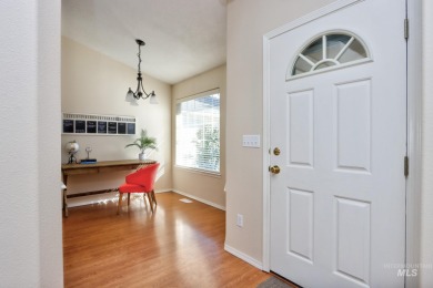 Relax in this little dream home while the HOA takes care of on Lakeview Golf Club in Idaho - for sale on GolfHomes.com, golf home, golf lot