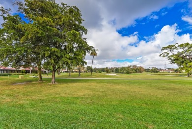 Welcome home to your 2/2 in a serene country club setting. Move on Boca Lago Golf and Country Club in Florida - for sale on GolfHomes.com, golf home, golf lot