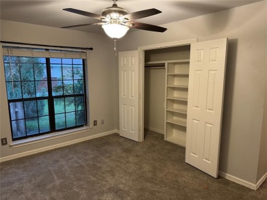 Beautiful updated home in Pecan Plantation. 4 bedroom, with on Pecan Plantation Country Club in Texas - for sale on GolfHomes.com, golf home, golf lot