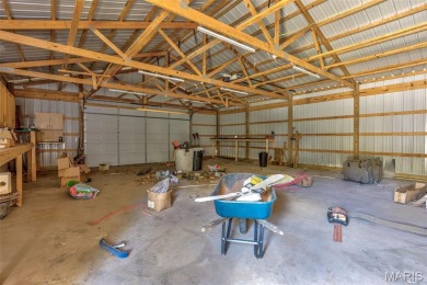 Nice Ranch home on 3 lots!  This is a 2 bedroom , 2 bath home on Terre Du Lac Golf and Country Club in Missouri - for sale on GolfHomes.com, golf home, golf lot