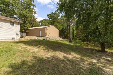 Nice Ranch home on 3 lots!  This is a 2 bedroom , 2 bath home on Terre Du Lac Golf and Country Club in Missouri - for sale on GolfHomes.com, golf home, golf lot