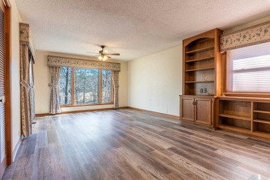 Lots of square footage for the money! West end home near on DeSoto Golf Course in Arkansas - for sale on GolfHomes.com, golf home, golf lot
