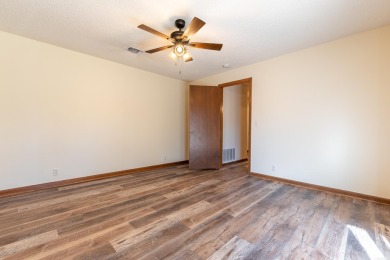 Lots of square footage for the money! West end home near on DeSoto Golf Course in Arkansas - for sale on GolfHomes.com, golf home, golf lot