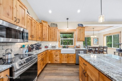 Modern Craftsman-style home offering 1,993 sq ft of single-level on Stoneridge Golf Club in Idaho - for sale on GolfHomes.com, golf home, golf lot