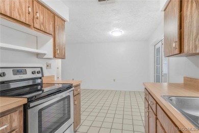 VERY CLEAN & MOVE IN CONDITION! One Or More Photo(s) Are on Brentwood Farms Golf Club in Florida - for sale on GolfHomes.com, golf home, golf lot