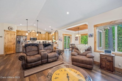 Modern Craftsman-style home offering 1,993 sq ft of single-level on Stoneridge Golf Club in Idaho - for sale on GolfHomes.com, golf home, golf lot