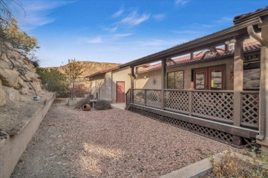 Charming home in Bloomington! This home boasts vaulted ceilings on Bloomington Country Club in Utah - for sale on GolfHomes.com, golf home, golf lot