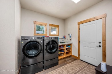 Modern Craftsman-style home offering 1,993 sq ft of single-level on Stoneridge Golf Club in Idaho - for sale on GolfHomes.com, golf home, golf lot