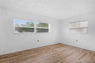 VERY CLEAN & MOVE IN CONDITION! One Or More Photo(s) Are on Brentwood Farms Golf Club in Florida - for sale on GolfHomes.com, golf home, golf lot