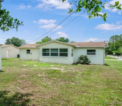 VERY CLEAN & MOVE IN CONDITION! One Or More Photo(s) Are on Brentwood Farms Golf Club in Florida - for sale on GolfHomes.com, golf home, golf lot