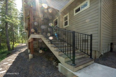 Modern Craftsman-style home offering 1,993 sq ft of single-level on Stoneridge Golf Club in Idaho - for sale on GolfHomes.com, golf home, golf lot