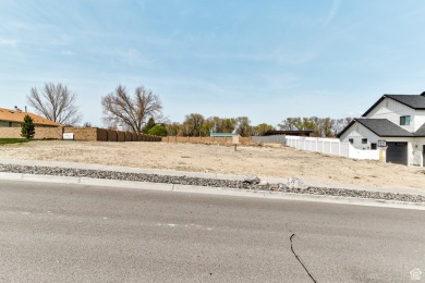 Rare chance to own a half-acre building lot in the Salt Lake on Mountain View Golf Course in Utah - for sale on GolfHomes.com, golf home, golf lot