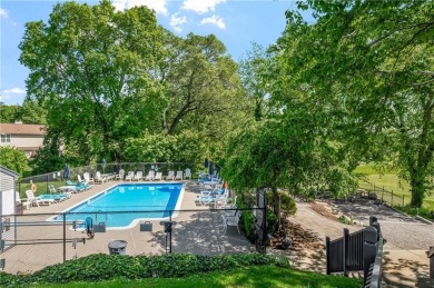 Be close to your golf game....!!  This Louisquisset Townhouse is on Louisquisset Golf Club in Rhode Island - for sale on GolfHomes.com, golf home, golf lot