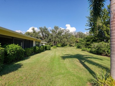 COMPLETELY UPDATED VILLA, LIGHT & BRIGHT, OPEN & AIRY TWO on Palm Aire Country Club of Sarasota in Florida - for sale on GolfHomes.com, golf home, golf lot