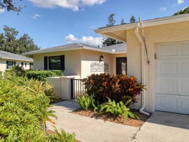 COMPLETELY UPDATED VILLA, LIGHT & BRIGHT, OPEN & AIRY TWO on Palm Aire Country Club of Sarasota in Florida - for sale on GolfHomes.com, golf home, golf lot