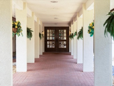 COMPLETELY UPDATED VILLA, LIGHT & BRIGHT, OPEN & AIRY TWO on Palm Aire Country Club of Sarasota in Florida - for sale on GolfHomes.com, golf home, golf lot
