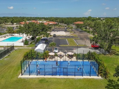 COMPLETELY UPDATED VILLA, LIGHT & BRIGHT, OPEN & AIRY TWO on Palm Aire Country Club of Sarasota in Florida - for sale on GolfHomes.com, golf home, golf lot