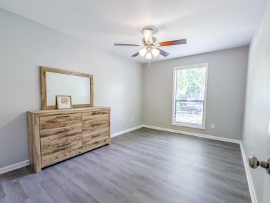 Are you looking for a Move-in ready home in a great on Shadowmoss Plantation Golf Club in South Carolina - for sale on GolfHomes.com, golf home, golf lot