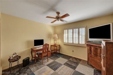 Charming single story home in the resort-style 55+ community of on Highland Falls Golf Club in Nevada - for sale on GolfHomes.com, golf home, golf lot