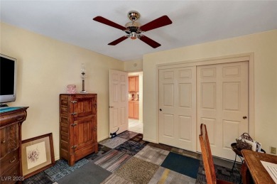 Charming single story home in the resort-style 55+ community of on Highland Falls Golf Club in Nevada - for sale on GolfHomes.com, golf home, golf lot