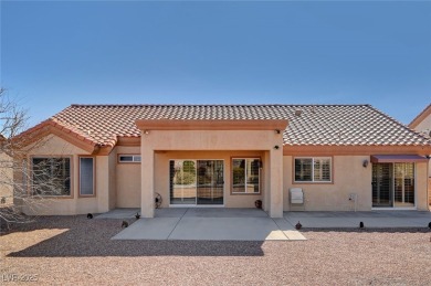 Charming single story home in the resort-style 55+ community of on Highland Falls Golf Club in Nevada - for sale on GolfHomes.com, golf home, golf lot
