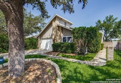 INVESTORS DREAM! GOLF COURSE VIEWS! THIS 3 BEDROOM/ 2BATH HOME on Northern Hills Golf Club in Texas - for sale on GolfHomes.com, golf home, golf lot