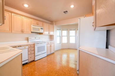 This unattached single family home has GREAT BONES!! From it's on St. George Golf Course in Utah - for sale on GolfHomes.com, golf home, golf lot