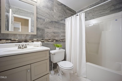 SELLER FINANCING OPTION! Welcome home to comfort, light, and on Hedingham Golf and Athletic Club in North Carolina - for sale on GolfHomes.com, golf home, golf lot