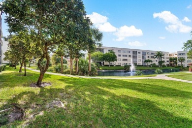 Gorgeous remodeled condo with Misses Clean living here! on Poinciana Golf Club in Florida - for sale on GolfHomes.com, golf home, golf lot