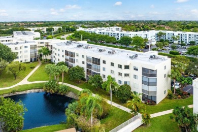 Gorgeous remodeled condo with Misses Clean living here! on Poinciana Golf Club in Florida - for sale on GolfHomes.com, golf home, golf lot