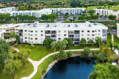 Gorgeous remodeled condo with Misses Clean living here! on Poinciana Golf Club in Florida - for sale on GolfHomes.com, golf home, golf lot