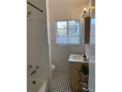COLLEGE PARK -Located in the heart of COLLEGE PARK'S vibrant on Dubsdread Golf Course in Florida - for sale on GolfHomes.com, golf home, golf lot